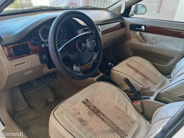 Daewoo Lacetti 2005 · 1.6 MT