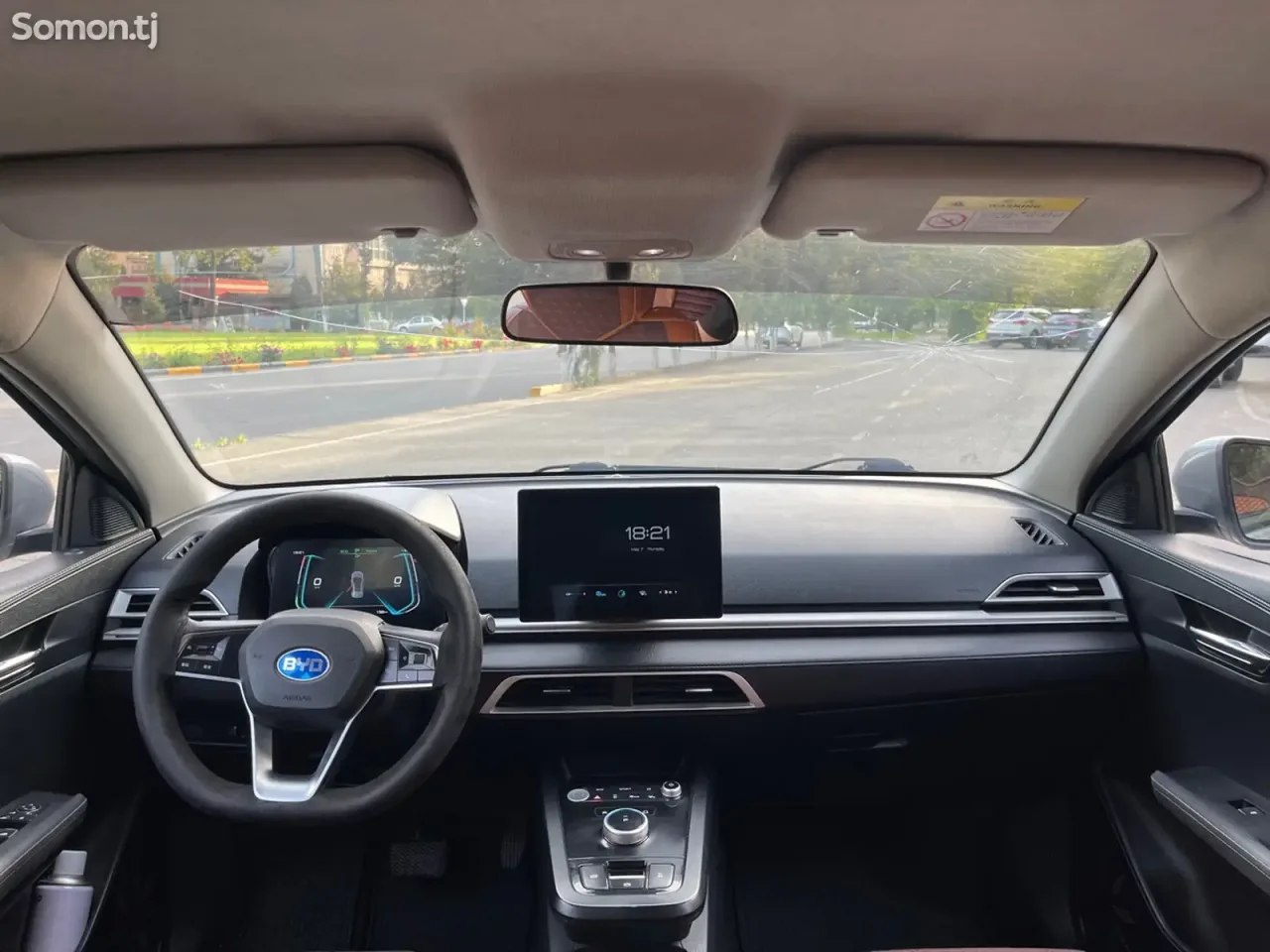 BYD E2 2022 · AT