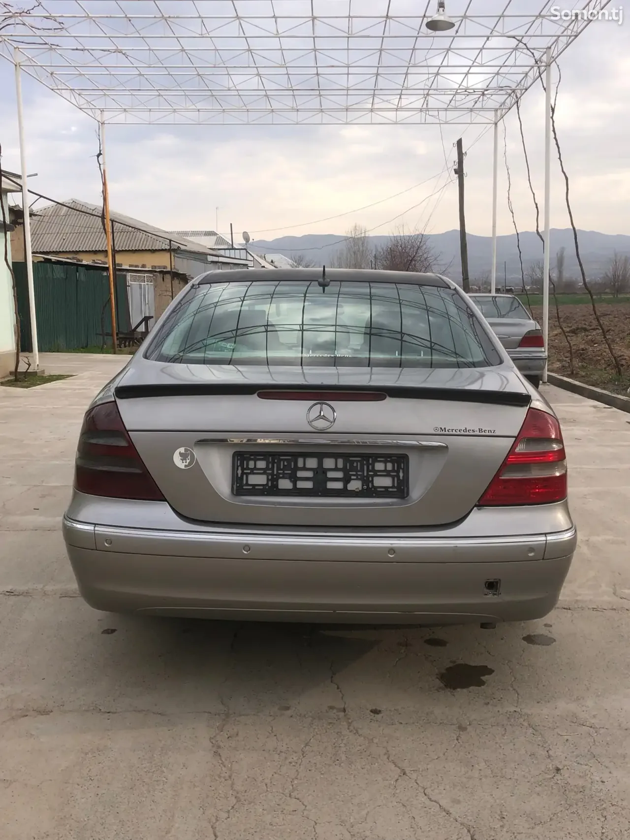 Mercedes-Benz E class 2003 · 2.0 AT