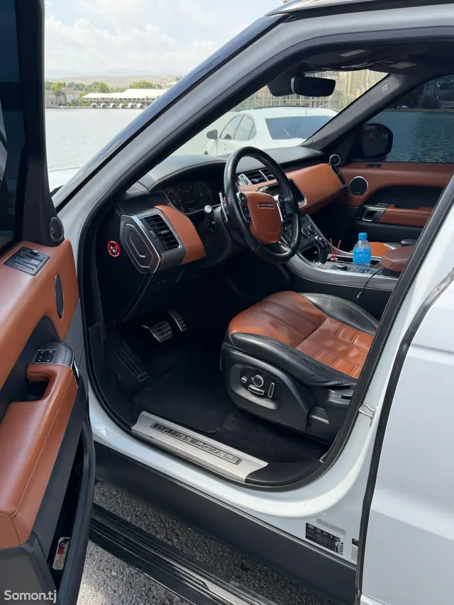 Land Rover Range Rover Sport 2017 · 3.0 AT