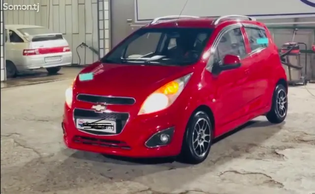 Chevrolet Spark 2014 · AT