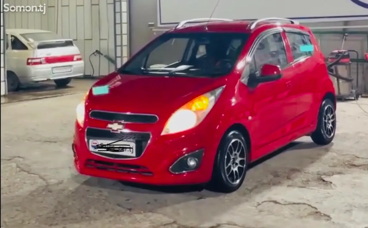 Chevrolet Spark 2014 · AT