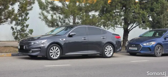 Kia K5 2016 · 2.0 AT