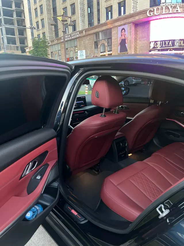 BMW i3 2025 · AT