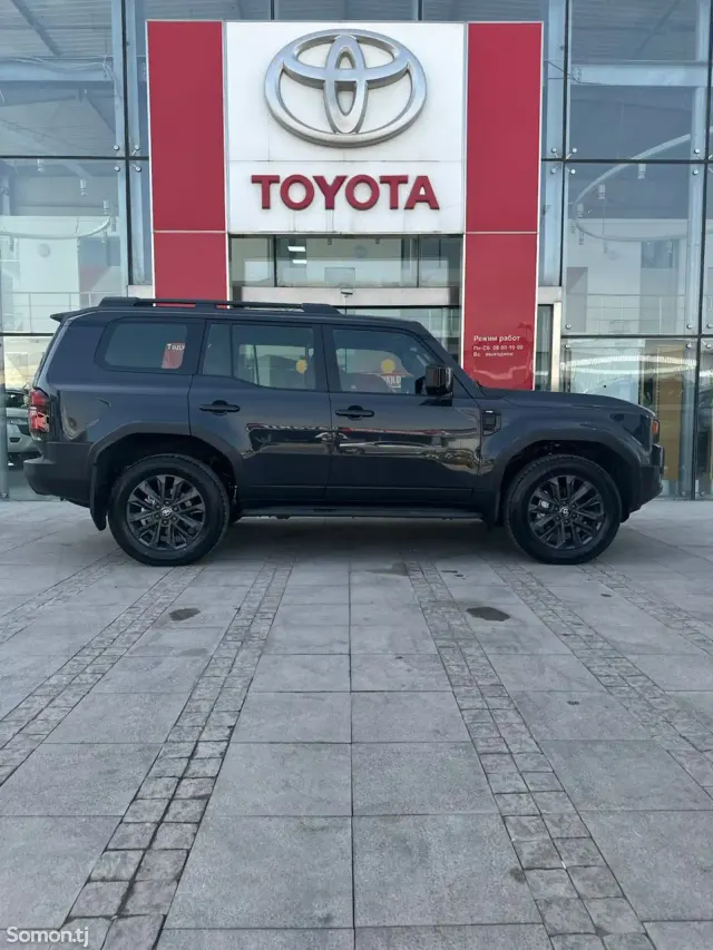 Toyota Land Cruiser Prado 2025 · 2.4 AT