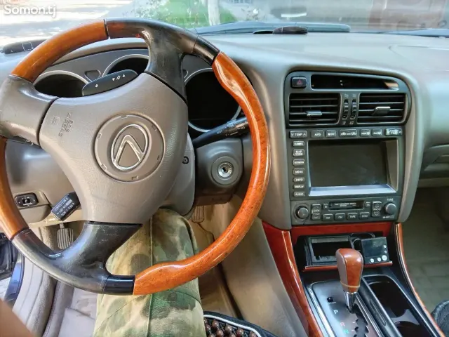 Lexus GS series 2005 · 4.3 AT