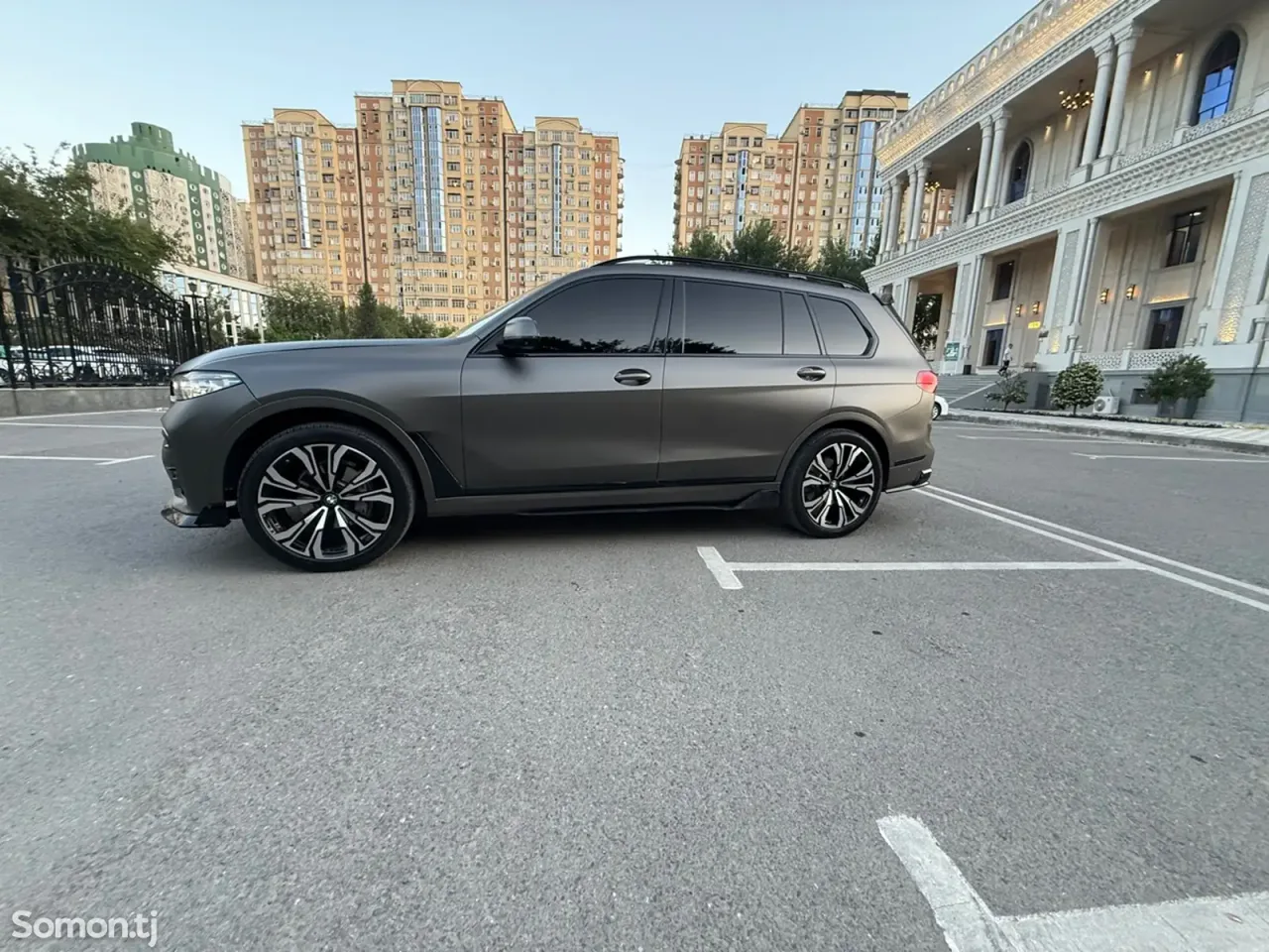 BMW X7 2020 · 4.0 AT