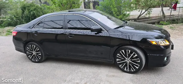 Toyota Camry 2011 · 2.5 AT