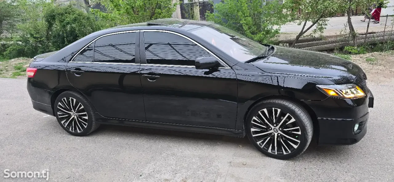 Toyota Camry 2011 · 2.5 AT