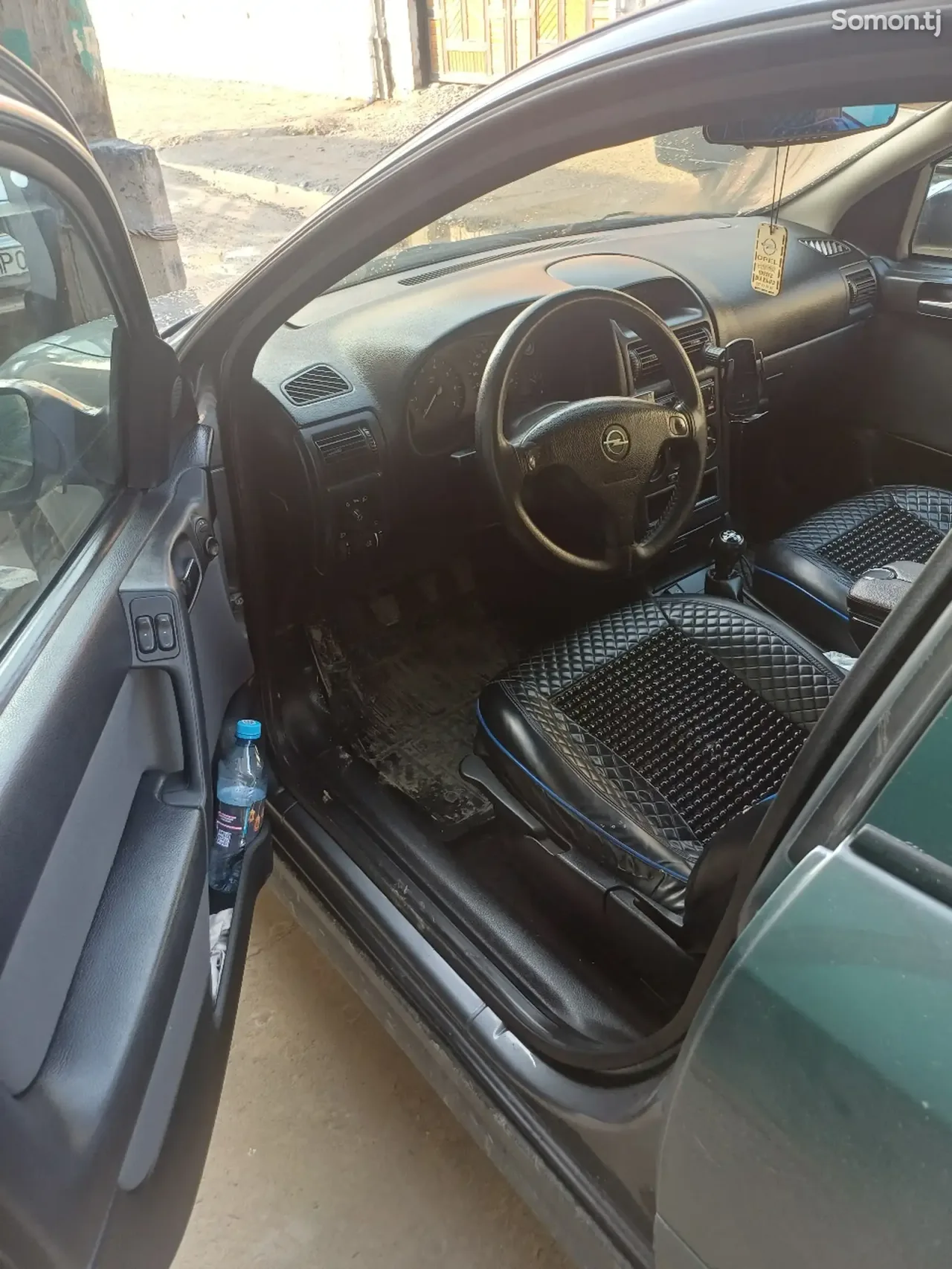 Opel Astra G 2001 · 1.6 MT