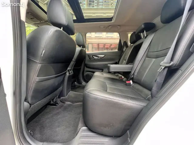 Nissan X-Trail 2017 · 2.0 AT