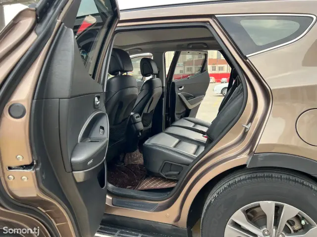 Hyundai Santa Fe 2016 · 2.0 AT