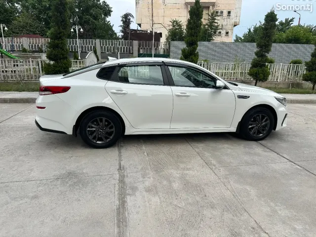 Kia Optima 2020 · 2.0 AT