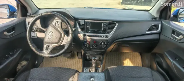 Hyundai Solaris 2017 · 1.6 AT