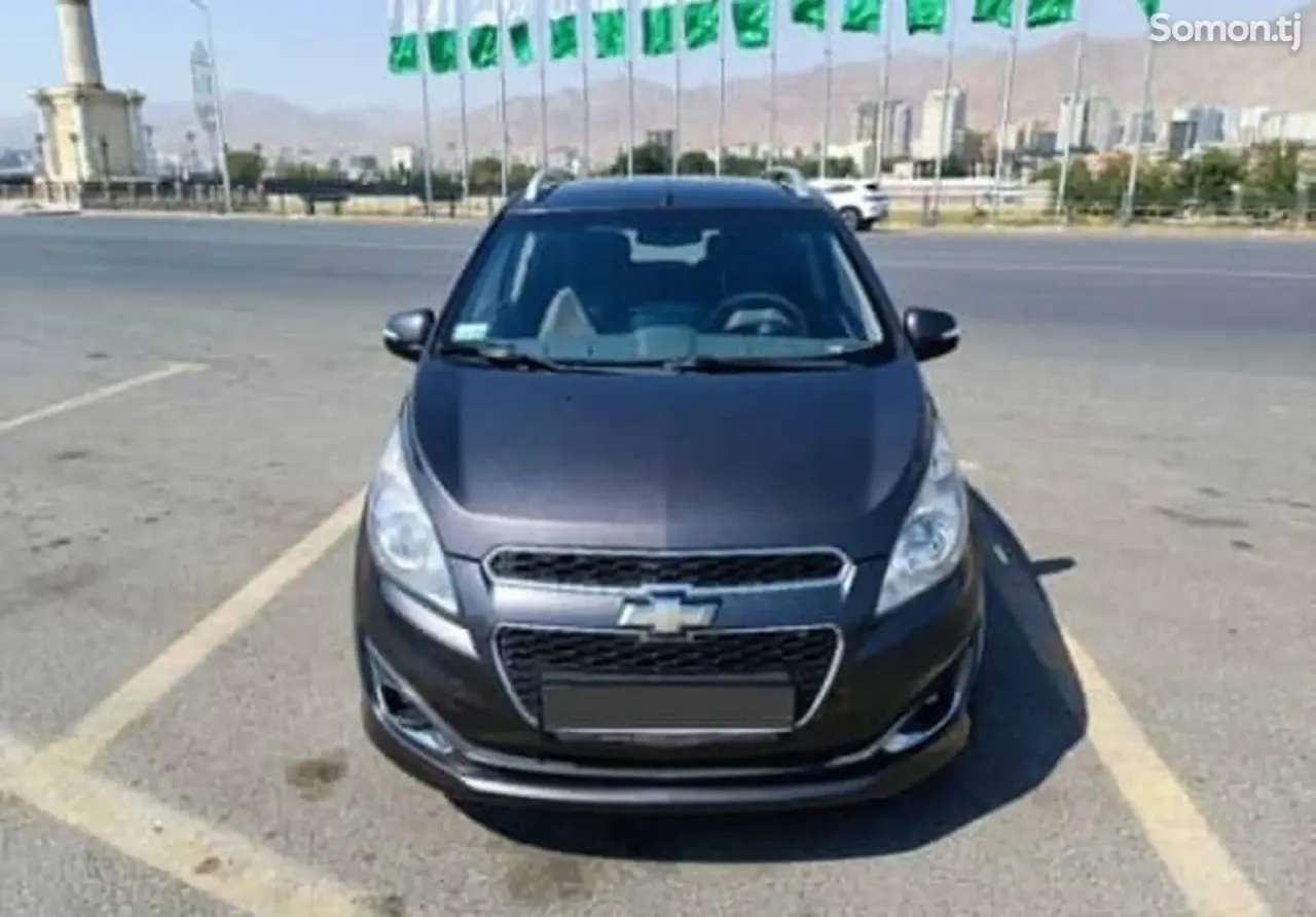 Chevrolet Spark 2014 · 1.1 AT