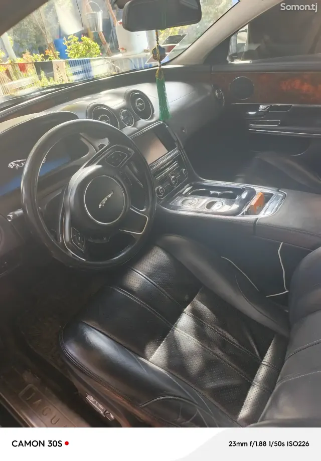 Jaguar Другая модель 2012 · 3.0 AT