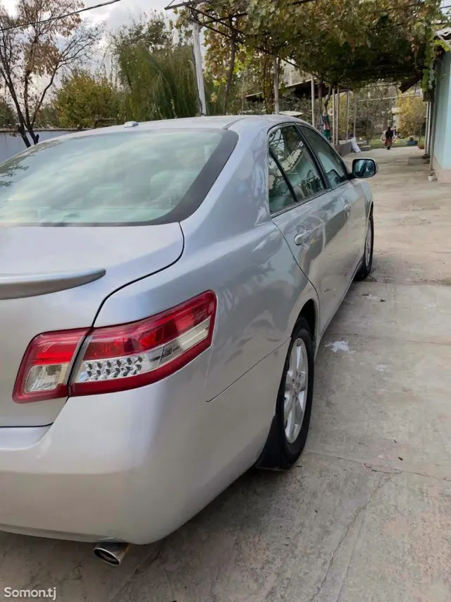 Toyota Camry 2011 · 2.5 AT