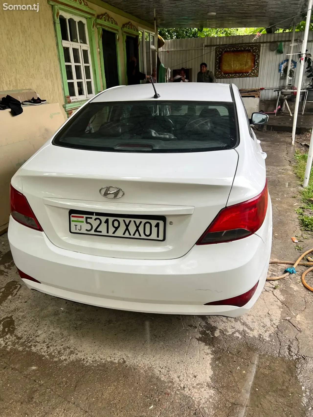 Hyundai Solaris 2016 · 1.4 MT