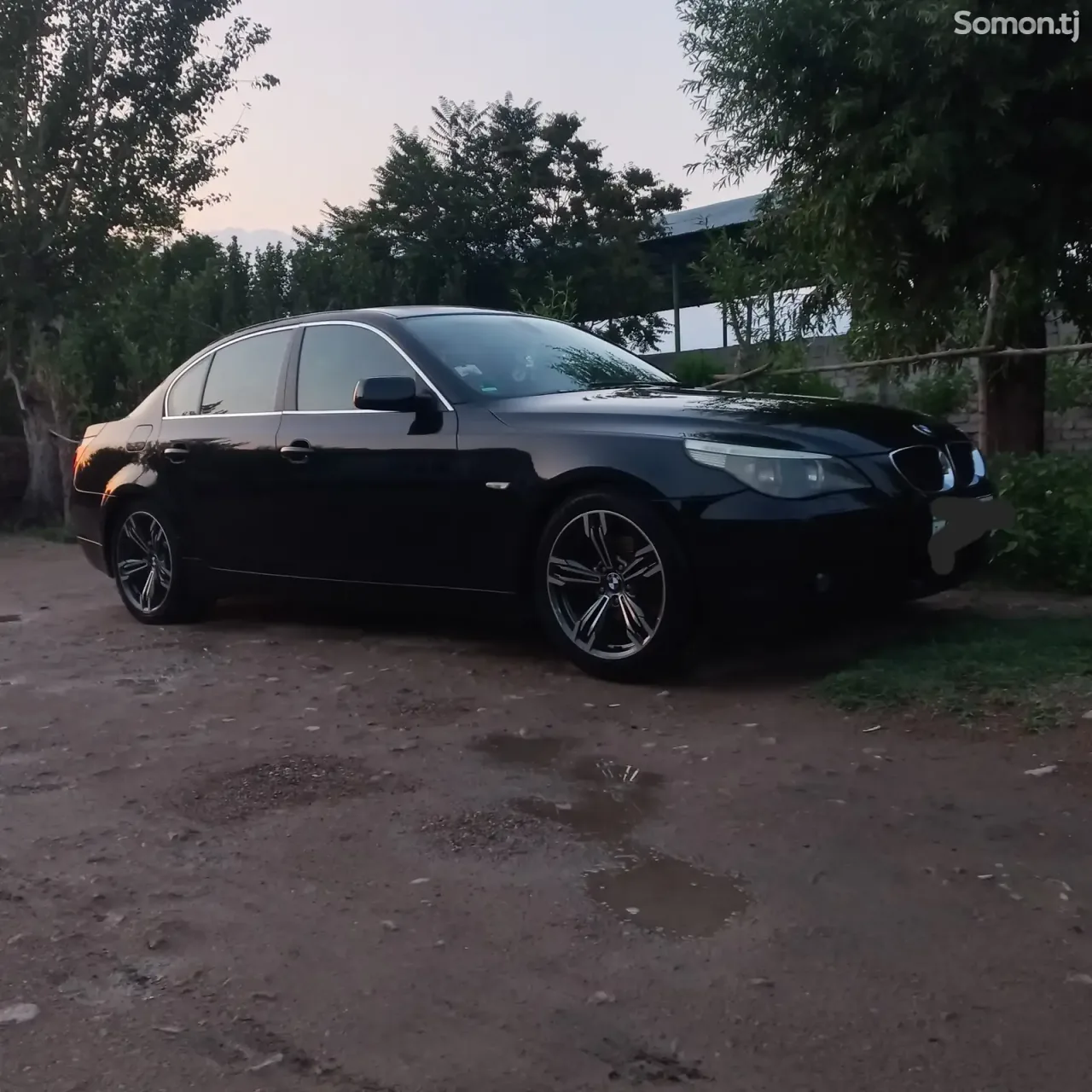 BMW 5 series 2004 · 2.4 MT