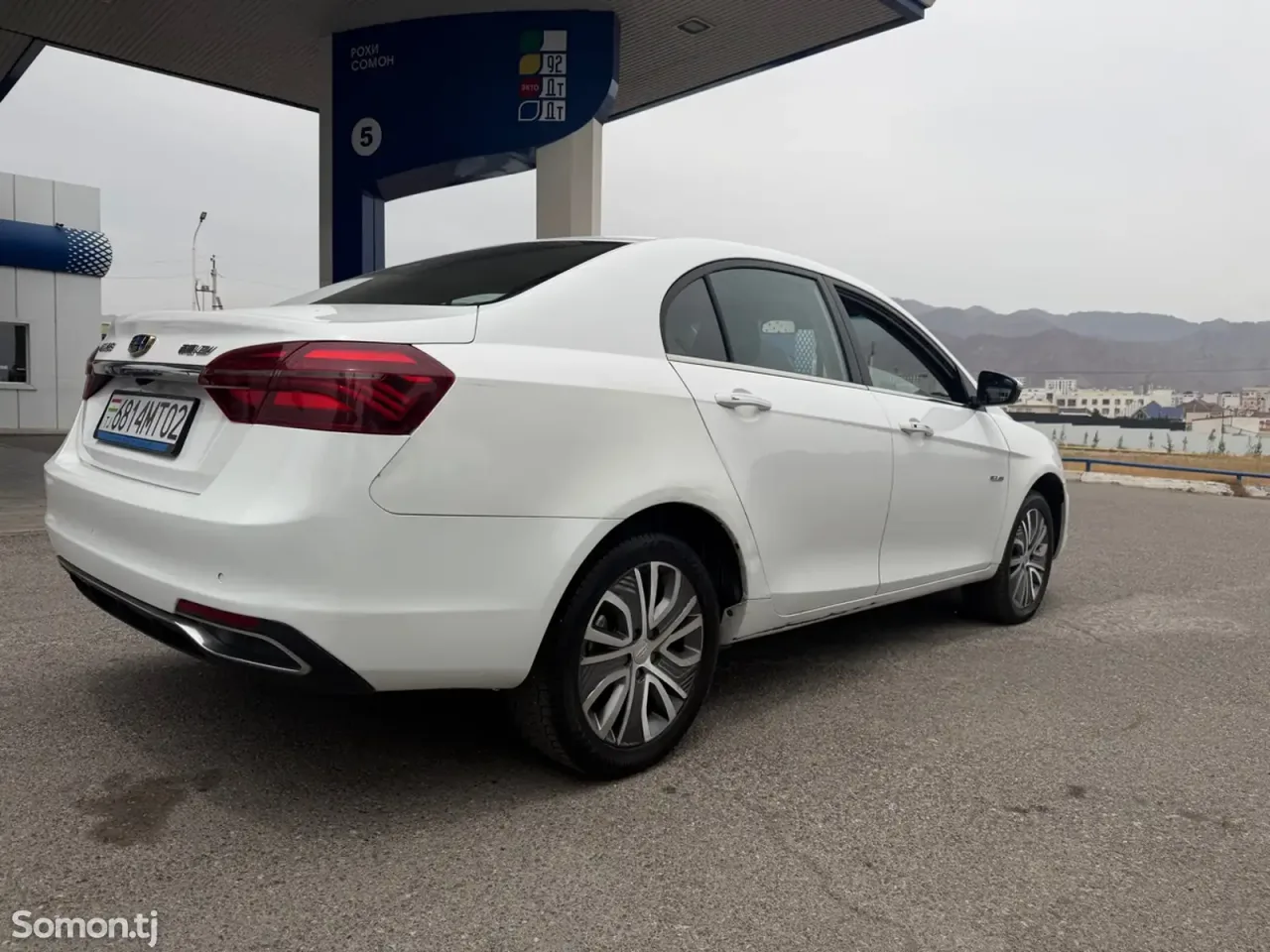 Geely Emgrand 2020 · AT