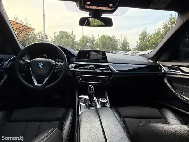 BMW 5 series 2017 · 2.0 AT