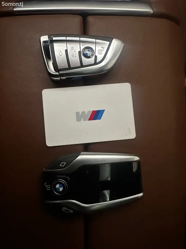BMW X7 2021 · 4.0 AT