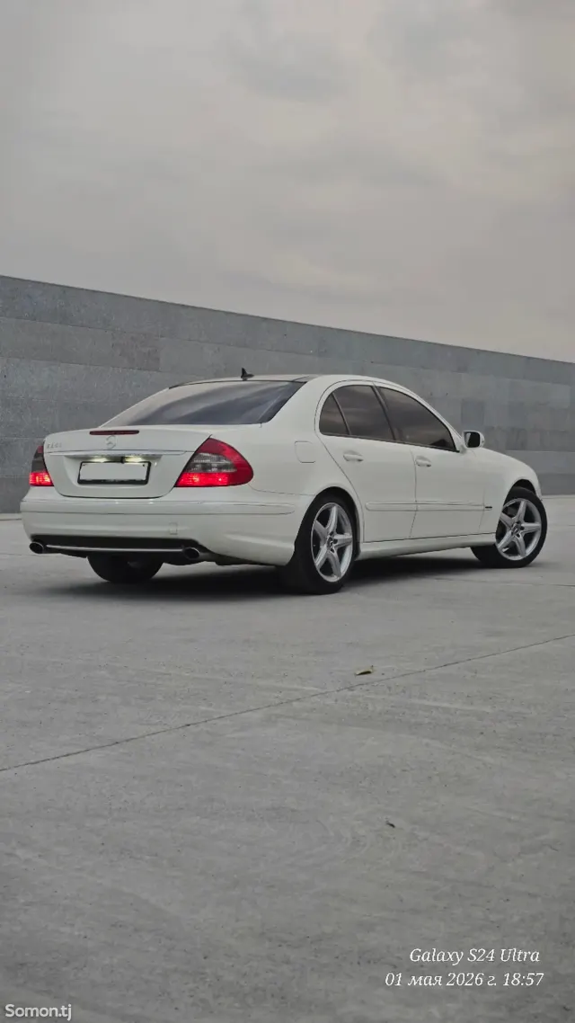 Mercedes-Benz E class 2007 · 3.5 AT