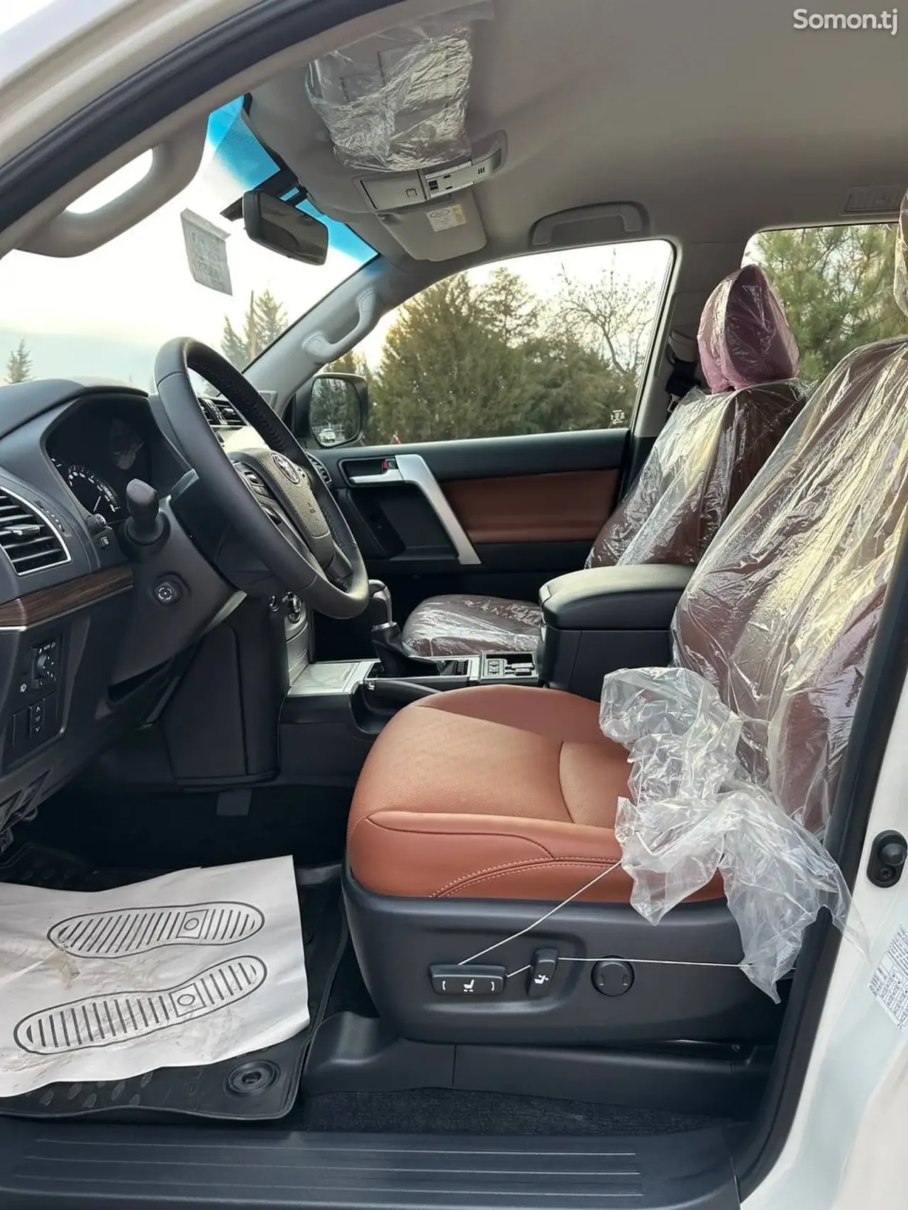 Toyota Land Cruiser Prado 2023 · 4.0 AT