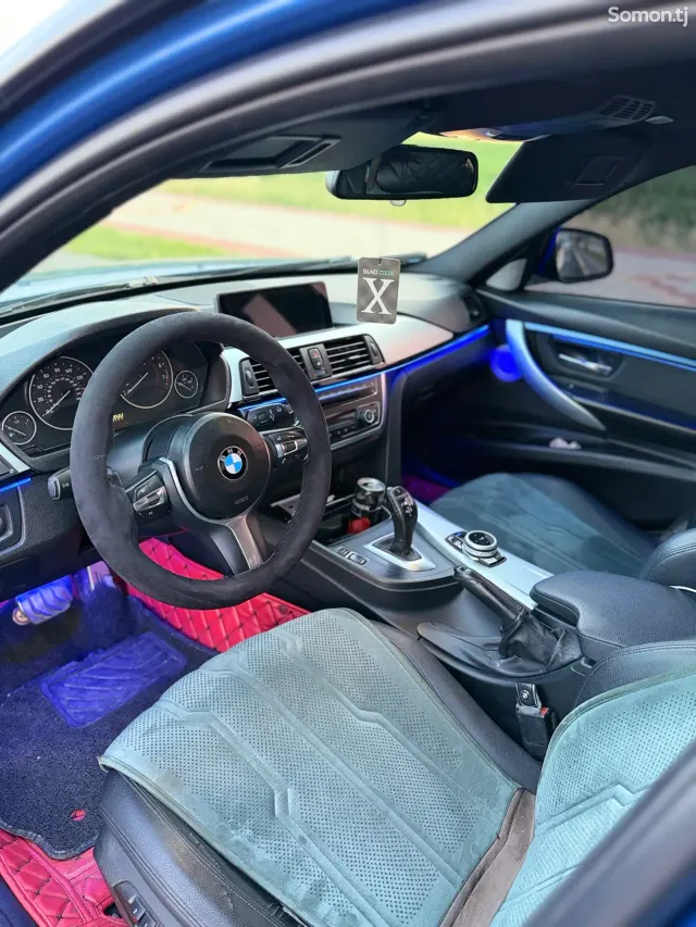 BMW 3 series 2013 · 2.0 AT