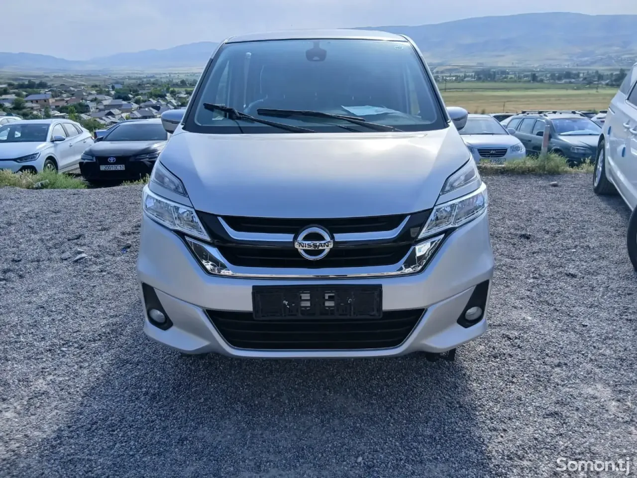 Nissan Serena 2017 · 2.0 AT