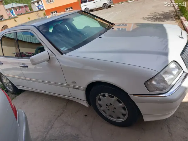 Mercedes-Benz C class 1998 · 1.8 MT
