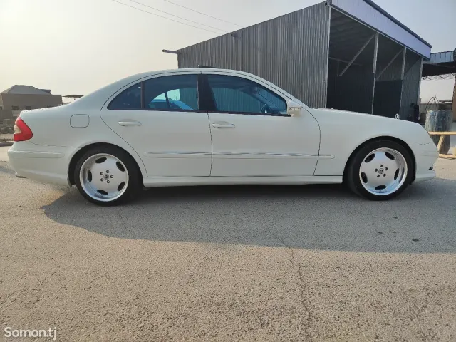 Mercedes-Benz E class 2008 · 3.5 AT