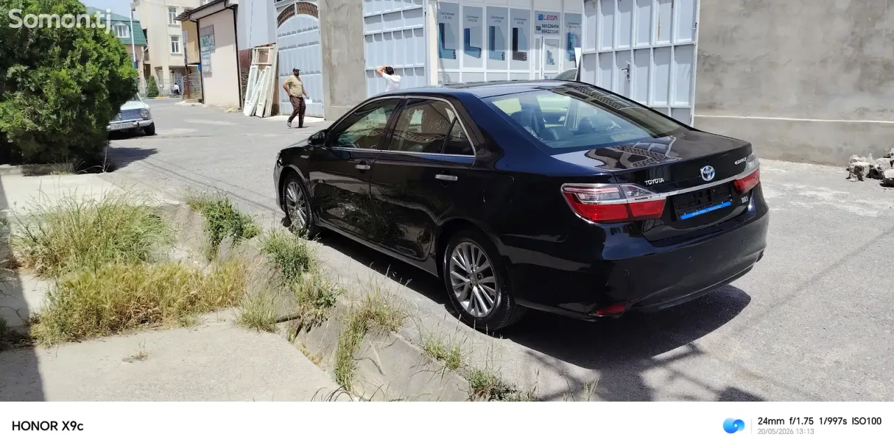 Toyota Camry 2016 · 2.5 AT