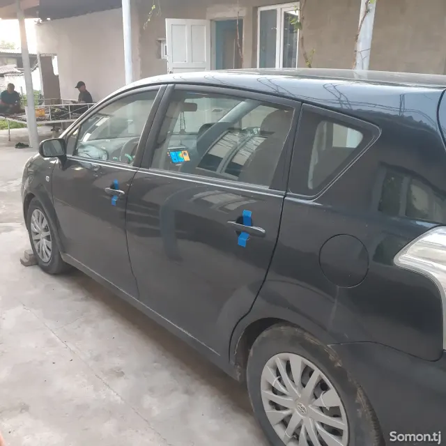 Toyota Verso 2006 · 2.2 MT