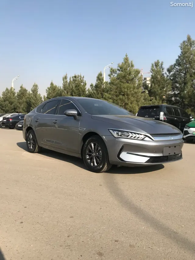 BYD Qin Plus 2025 · AT
