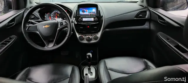 Chevrolet Spark 2016 · 1.3 AT
