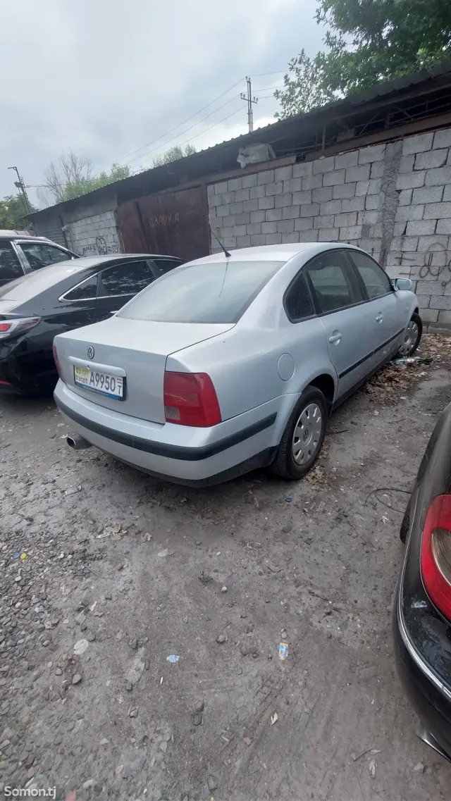 Volkswagen Passat 1997 · 2.0 MT