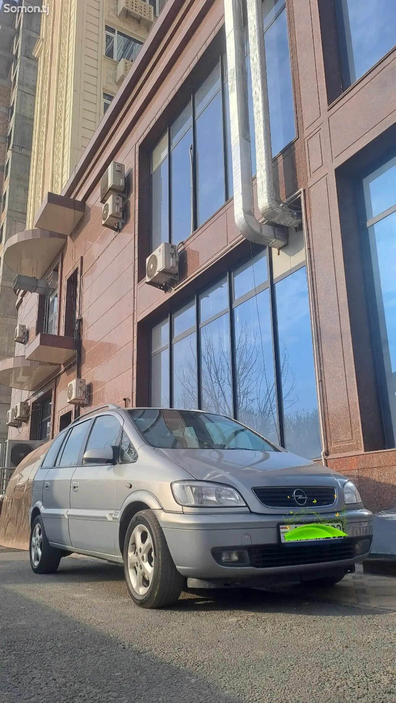 Opel Zafira 2002 · 1.8 MT