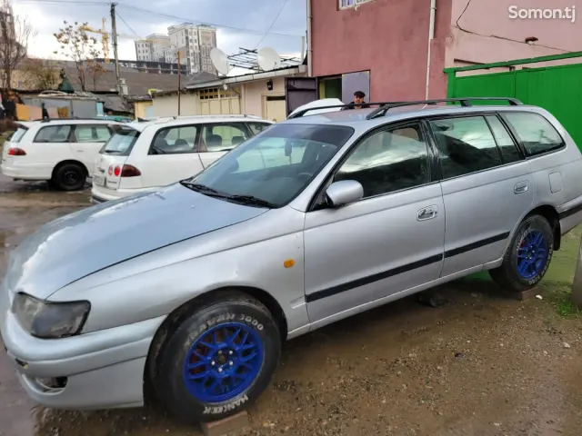 Toyota Caldina 1996 · 1.8 AT