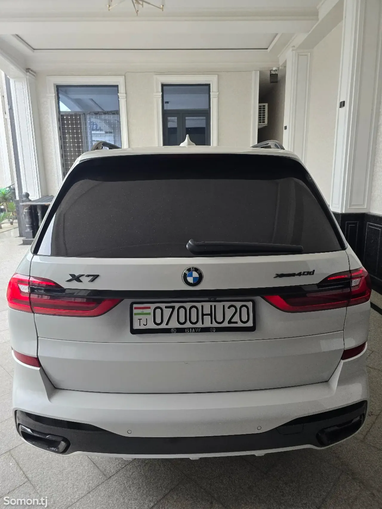 BMW X7 2022 · 4.0 AT