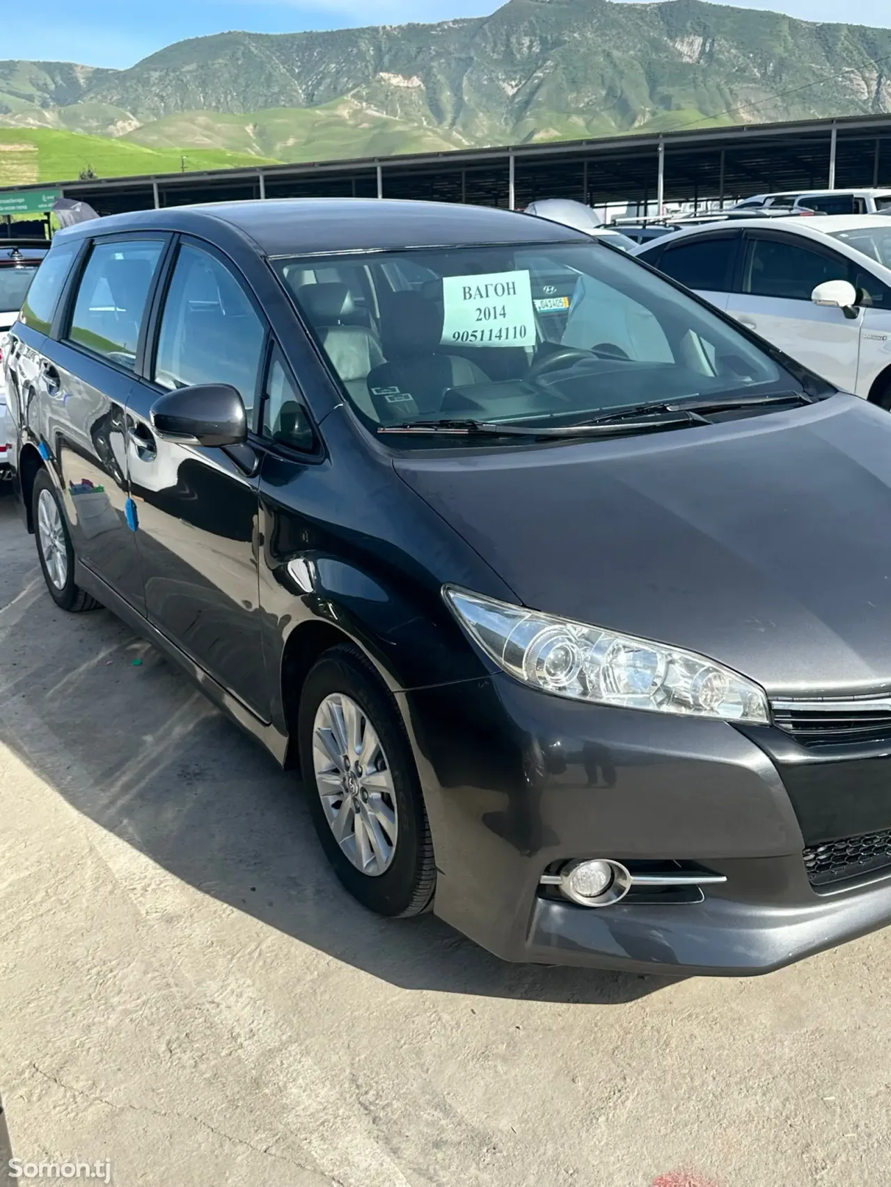 Toyota Wish 2014 · 2.0 AT
