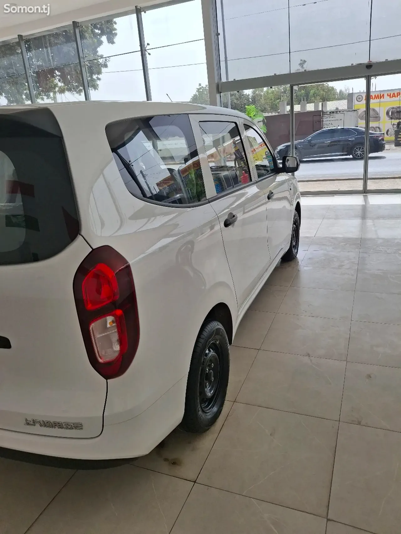 Wuling Xingguang 2024 · AT