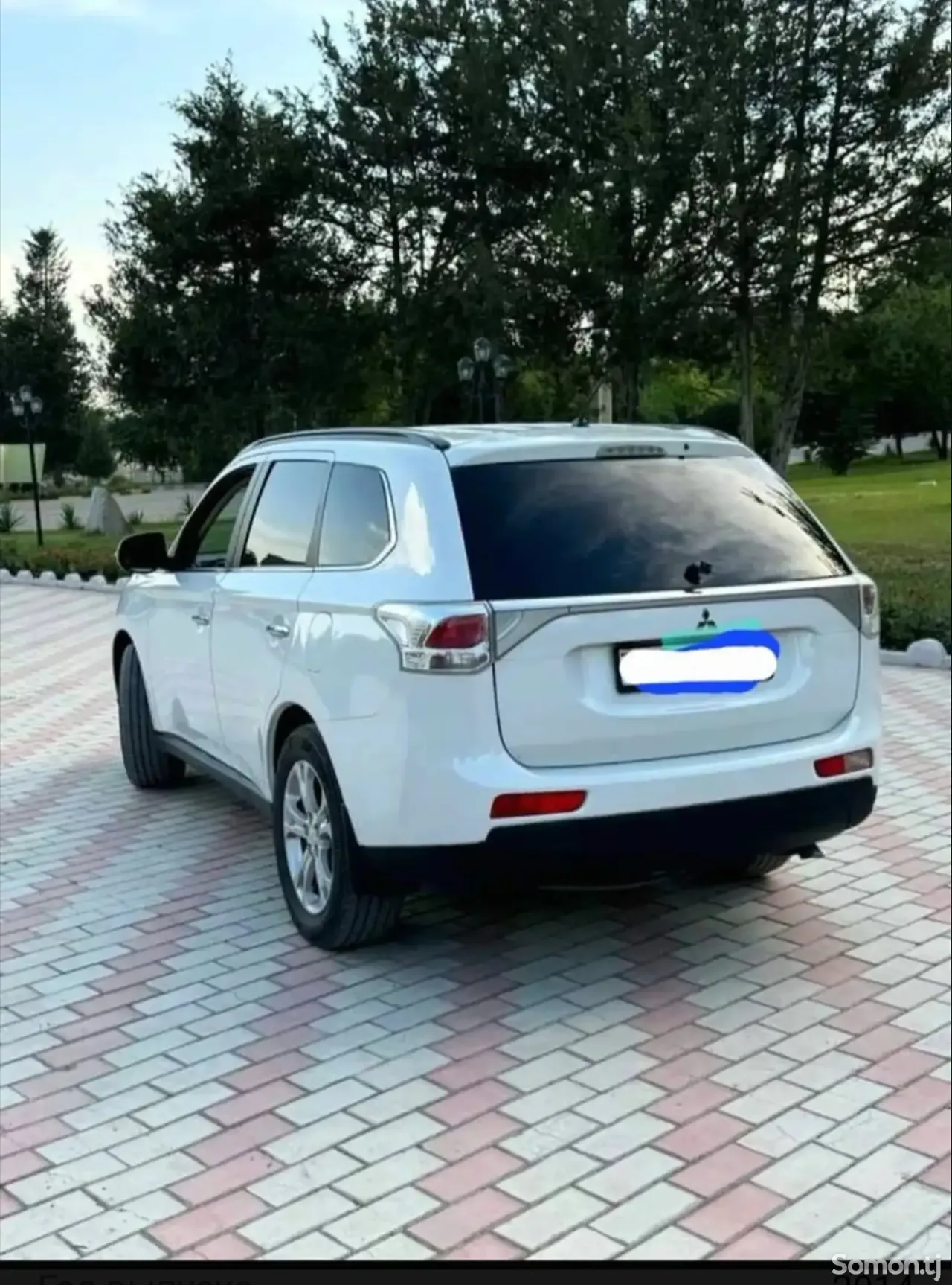 Mitsubishi Outlander 2014 · 3.0 AT