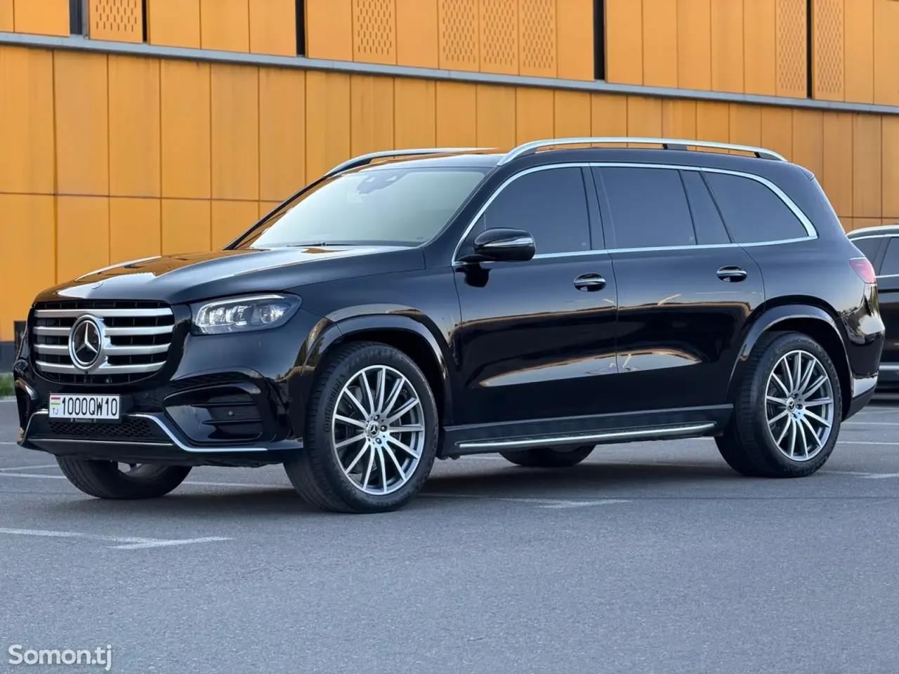 Mercedes-Benz GLS 2023 · 5.8 AT