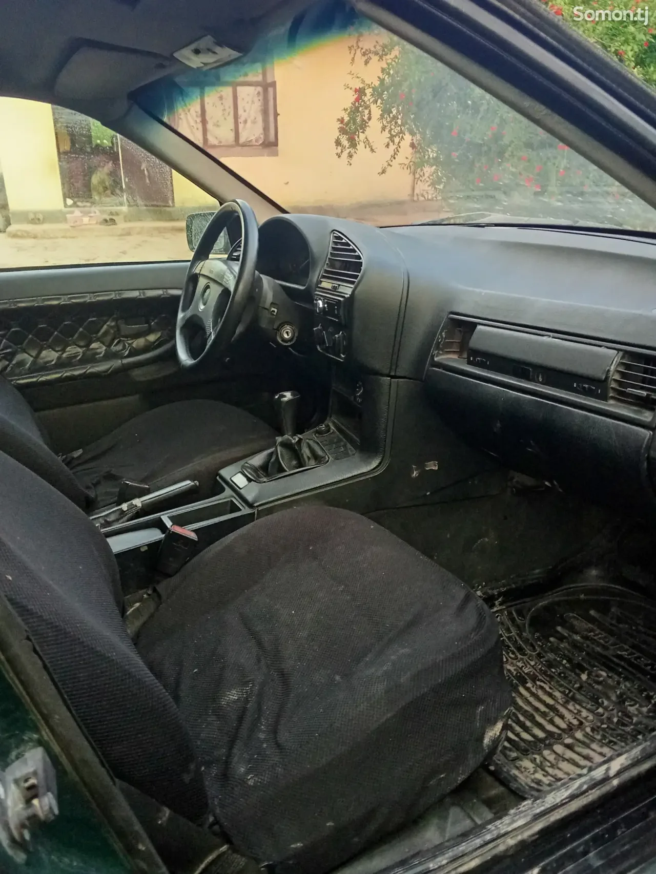 BMW 3 series 1994 · 1.8 MT