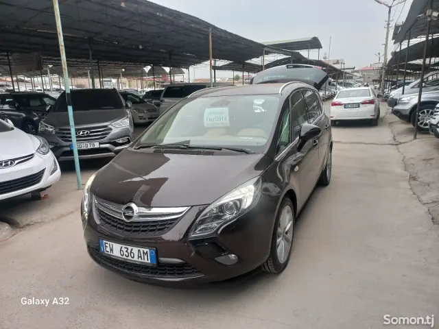 Opel Zafira 2014 · 2.0 AT
