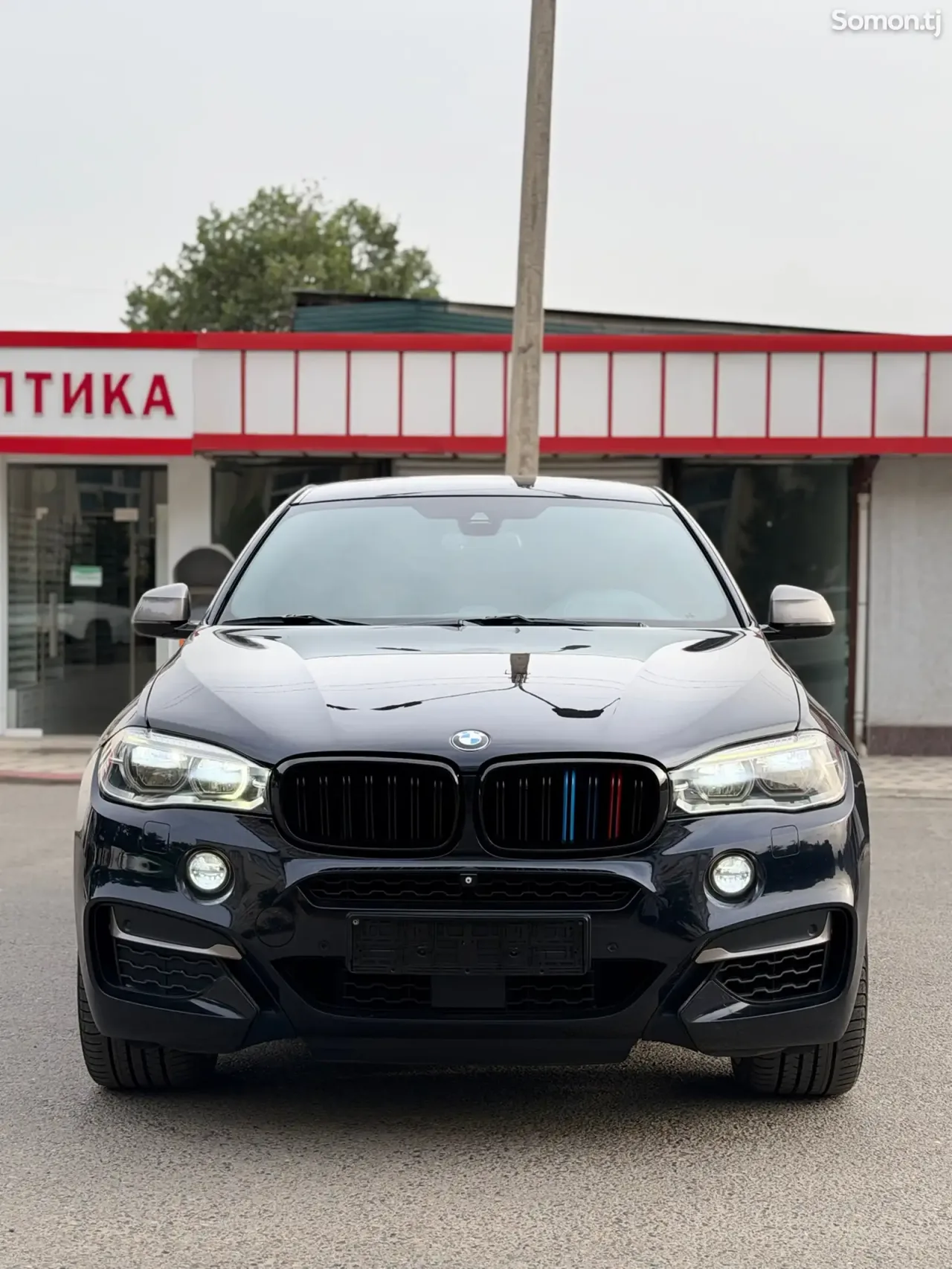 BMW X6 2017 · 5.0 AT