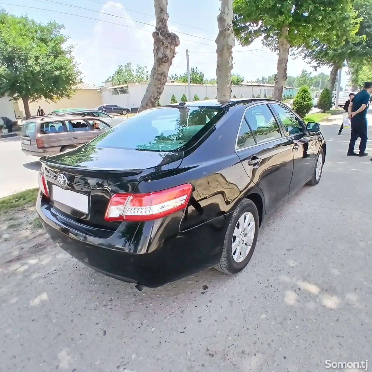 Toyota Camry 2010 · 2.5 MT