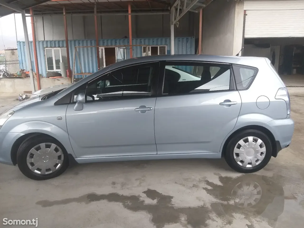 Toyota Verso 2006 · 1.8 MT