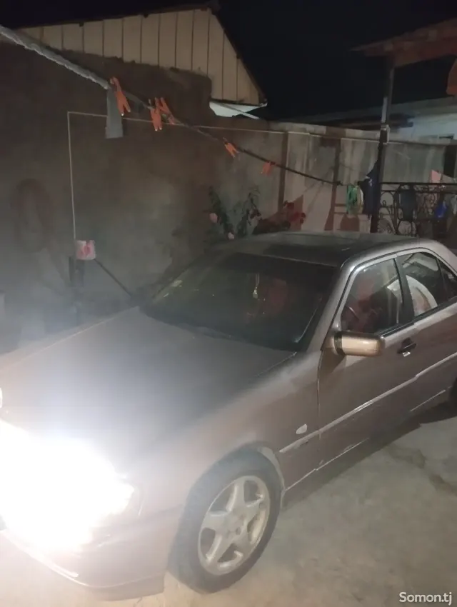 Mercedes-Benz C class 1994 · 1.8 MT